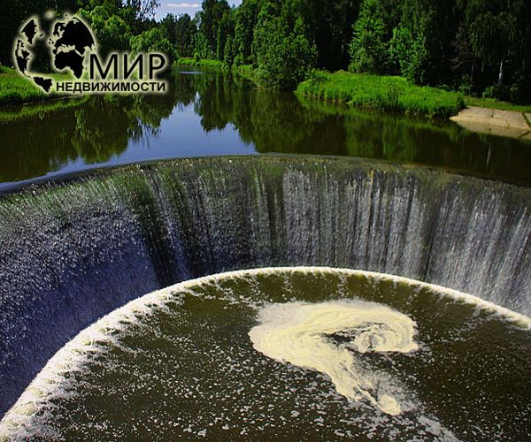 фотография водопада в селе Ярополец Волоколамского района Московской области